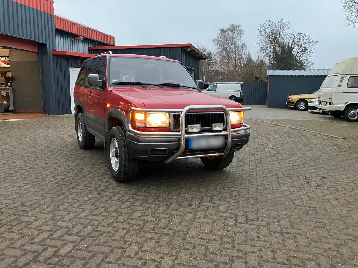 Używany Opel Monterey 176 KM (129 kW) 1992 Czerwony SUV