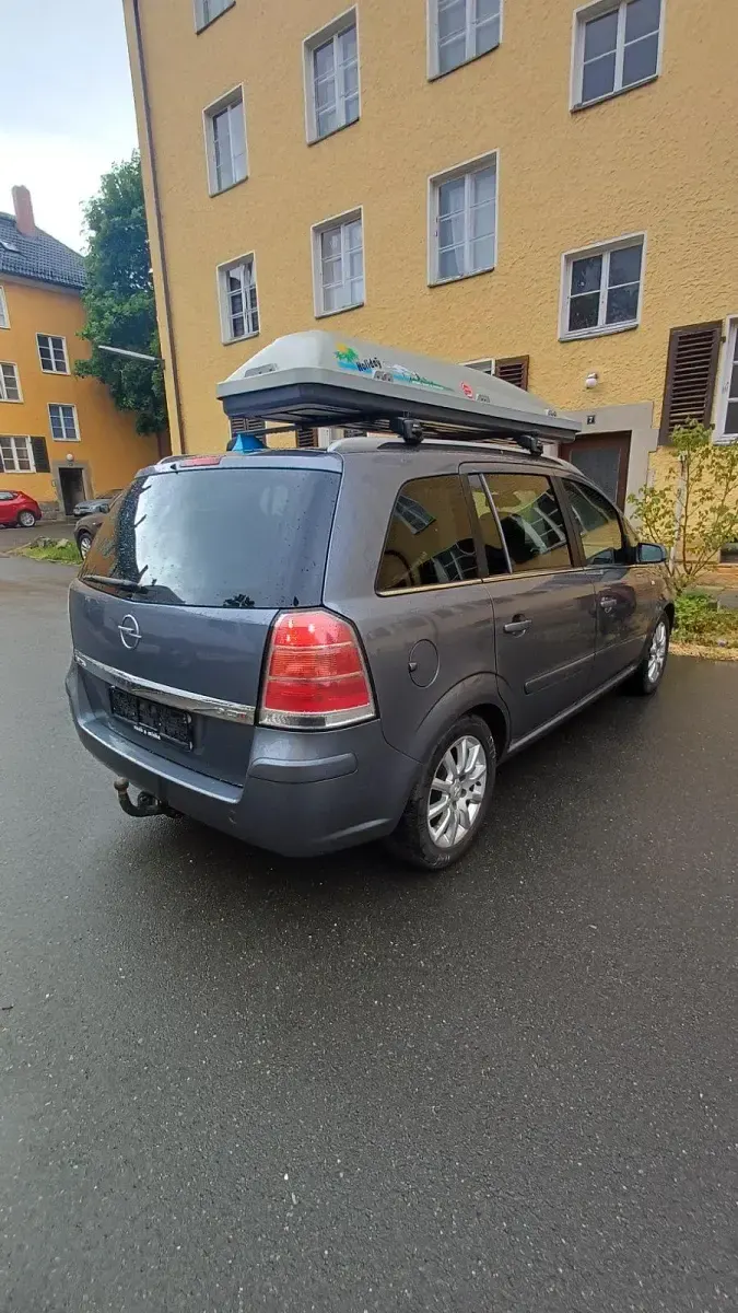 Gebraucht Opel Zafira Edition 150 PS (110 kW) 2006 Grau Van / Kleinbus
