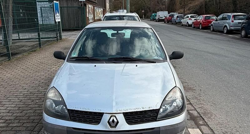 Gebraucht Renault Clio II 75 PS (55 kW) 2005 Silber Kleinwagen