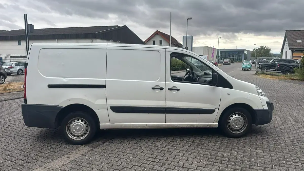 Gebraucht Citroën Jumpy 128 PS (94 kW) 2015 Weiß Van / Kleinbus