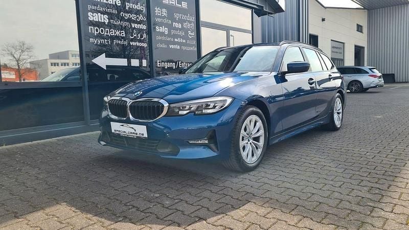Gebraucht BMW 318 Advantage 150 PS (110 kW) 2020 Blau Limousine