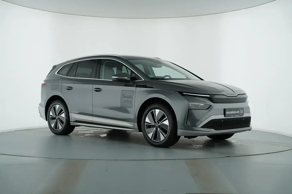 Gebraucht Skoda Enyaq iV Loft 150 kW (204 PS) 2025 Graphitegrau metallic SUV