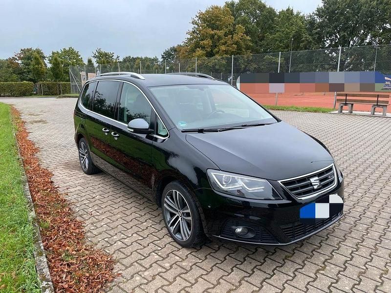 Schwarz Gebraucht 2018 Seat Alhambra FR-Line Van / Kleinbus | 25.400 € (Fairer Preis) - Bild 1/4