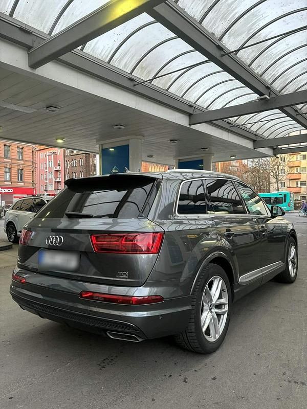 Gebraucht Audi Q7 S-Line 272 PS (200 kW) 2016 Grau SUV