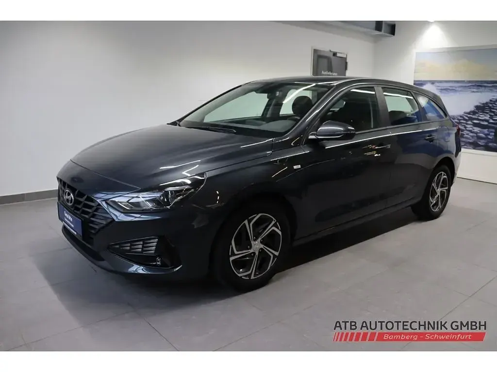 Gebraucht Hyundai i30 Select 120 PS (88 kW) 2023 Grau Kombi