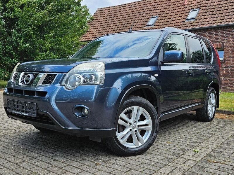 Blau Gebraucht 2011 Nissan X-Trail SE SUV | 5.899 € (Superpreis) - Bild 1/4