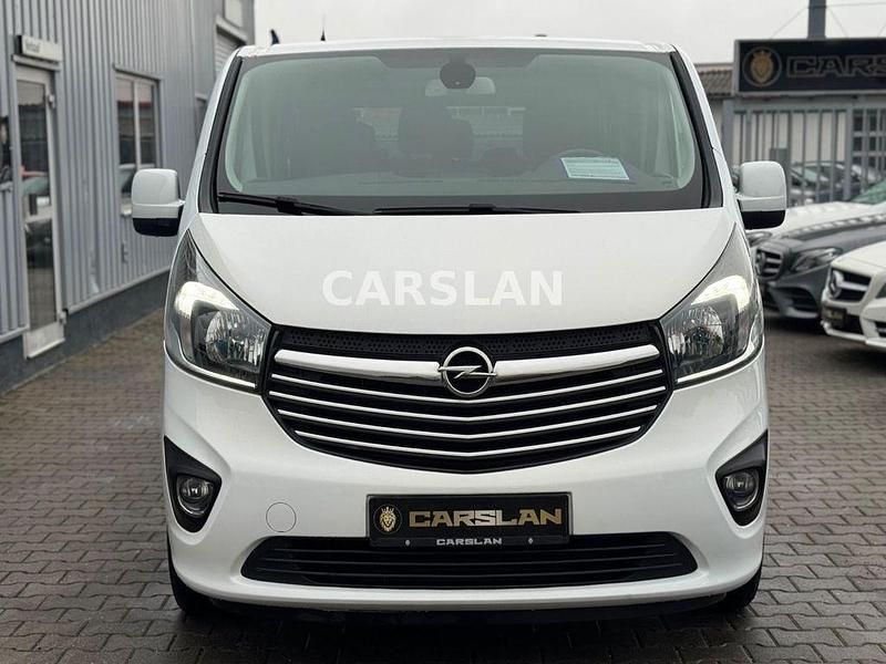 Gebraucht Opel Vivaro 145 PS (106 kW) 2015 Weiß Van / Kleinbus