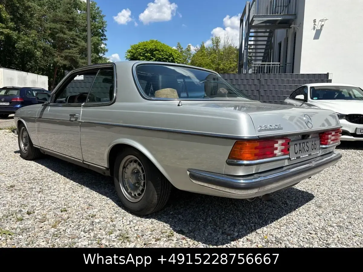 Gebraucht Mercedes 230 136 PS (100 kW) 1984 Silber Coupé