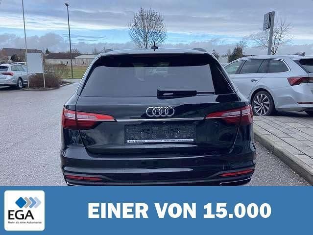Gebraucht Audi A4 150 PS (110 kW) 2022 Schwarz metallic Kombi