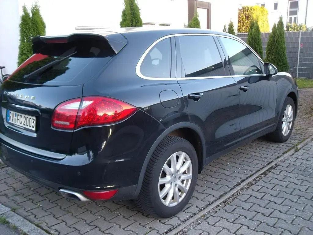 Gebraucht Porsche Cayenne Diesel 245 PS (180 kW) 2013 Schwarz SUV
