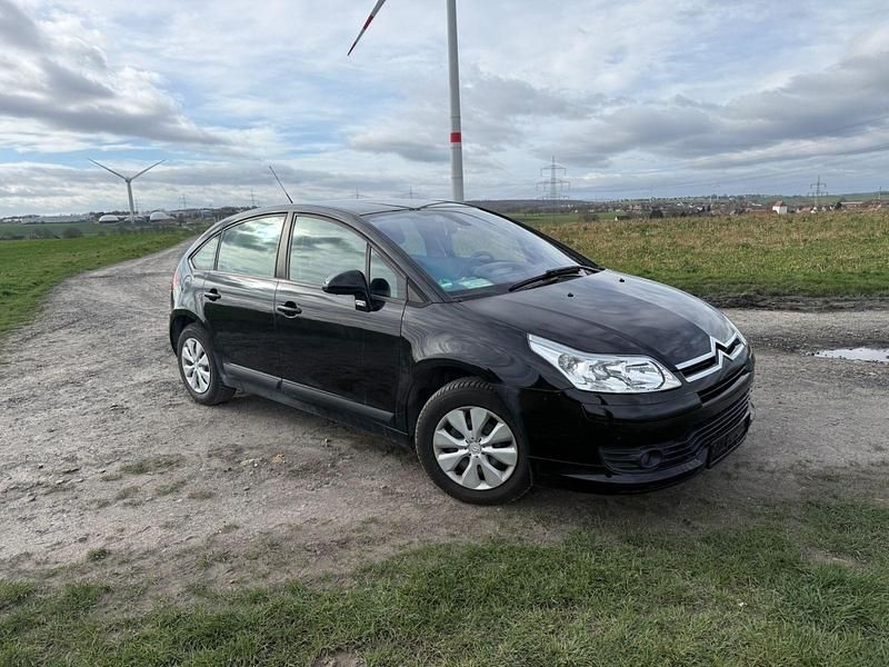 Gebraucht Citroën C4 Comfort 109 PS (80 kW) 2008 Schwarz Limousine