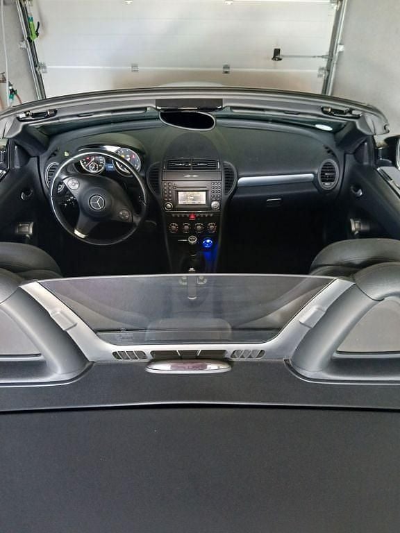 Gebraucht Mercedes SLK200 184 PS (135 kW) 2010 Schwarz Cabrio