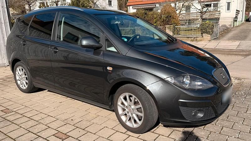 Gebraucht Seat Altea 160 PS (117 kW) 2010 Grau Van