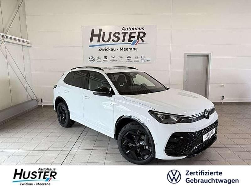 Pure white 6930 Gebraucht 2024 VW Tiguan Style SUV | 47.950 € (Fairer Preis) - Bild 1/4