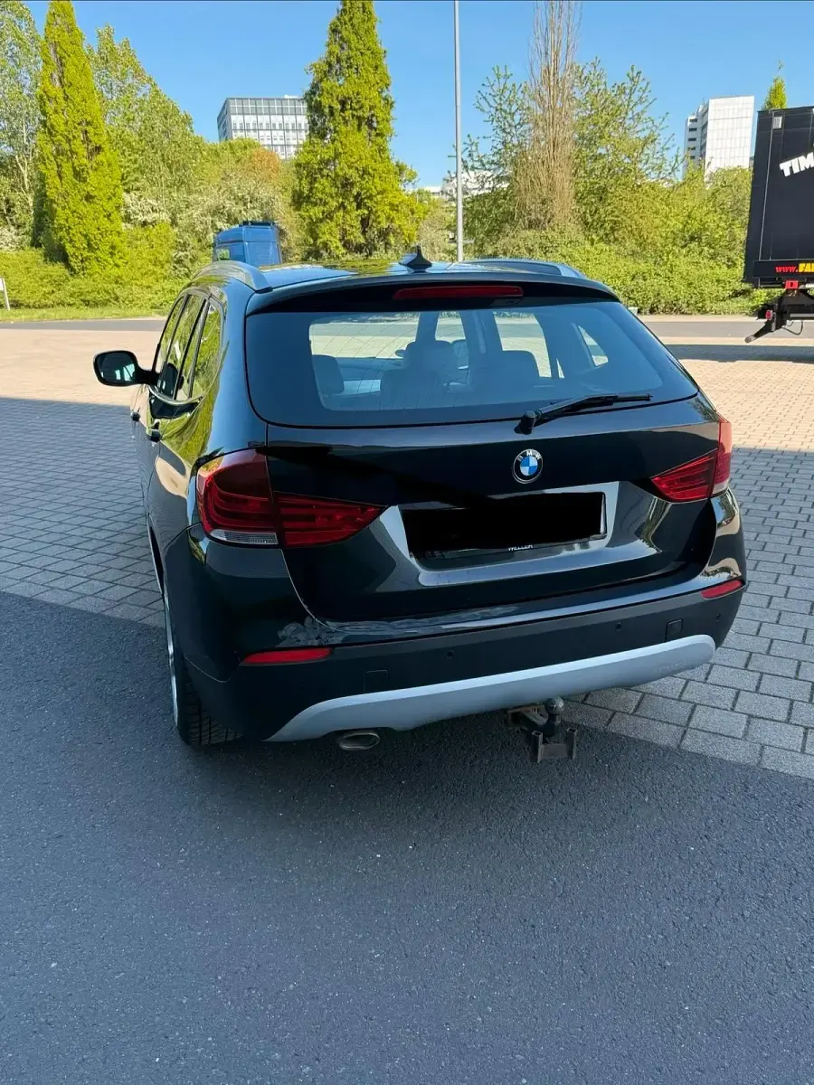 Second-hand BMW X1 184 CP (135 kW) 2012 Negru SUV