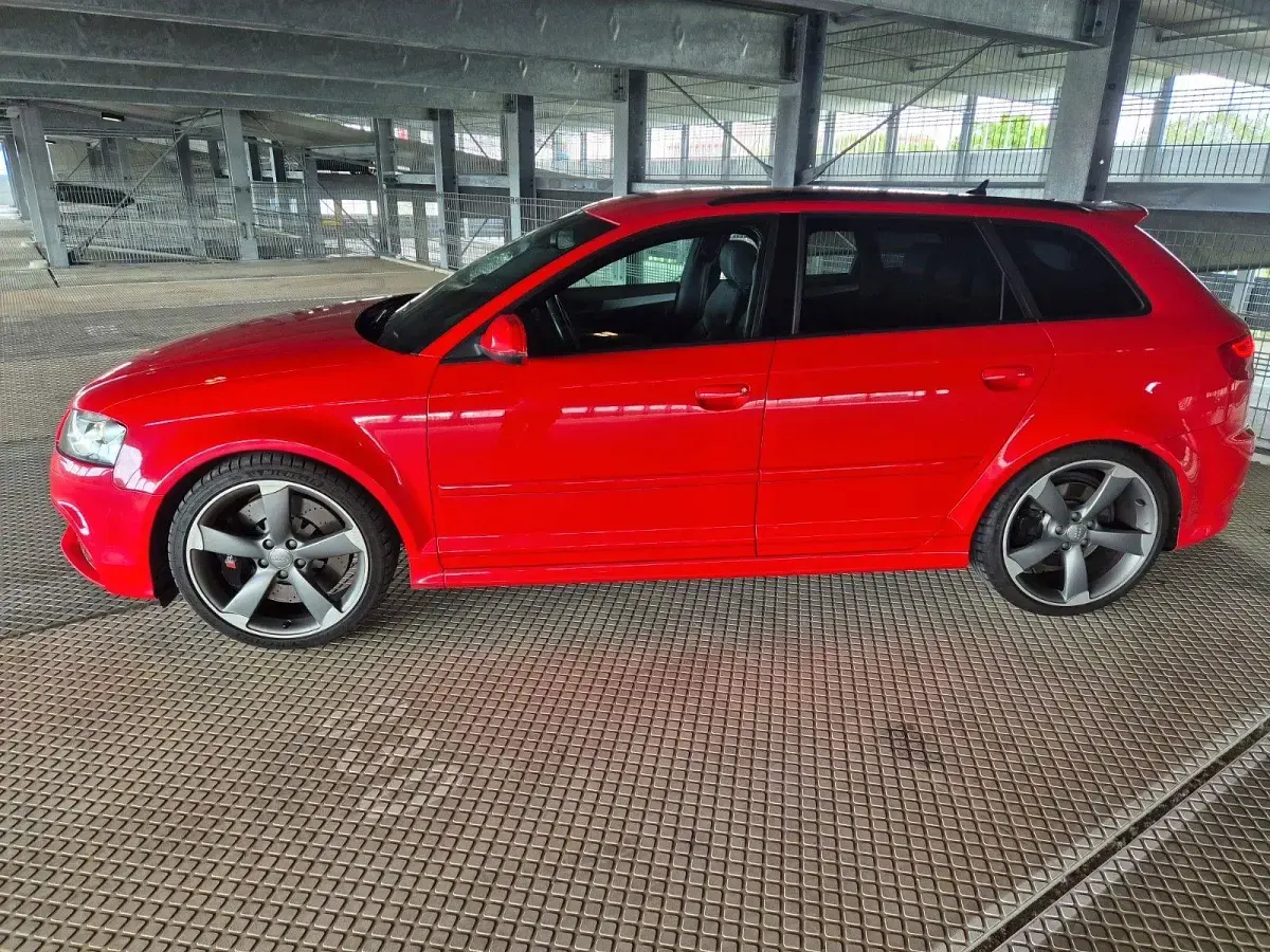 Gebraucht Audi RS3 Sport 340 PS (250 kW) 2012 Rot Limousine