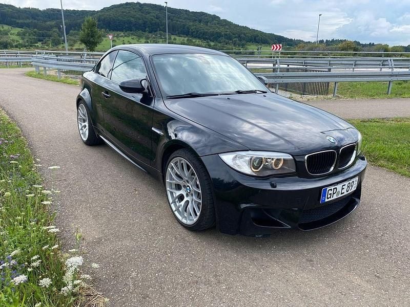 Schwarz Gebraucht 2011 BMW 1M Sport Line Coupé | 43.900 € (Fairer Preis) - Bild 1/4