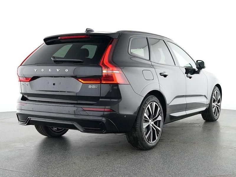 Gebraucht Volvo XC60 Plus 250 PS (183 kW) 2025 Schwarz SUV