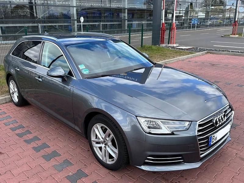 Gebraucht Audi A4 Ambiente 190 PS (139 kW) 2016 Grau Kombi