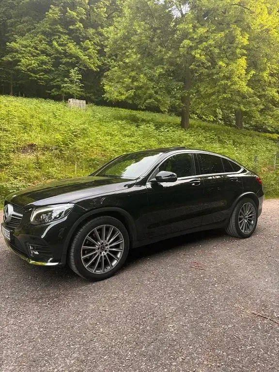 Gebraucht Mercedes GLC250 AMG line 211 PS (155 kW) 2017 Schwarz Coupé