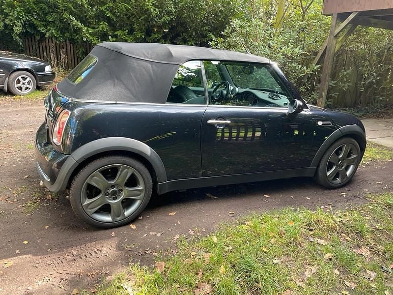 Usata Mini Cooper Cabriolet 116 CV (85 kW) 2006 Nero Cabrio
