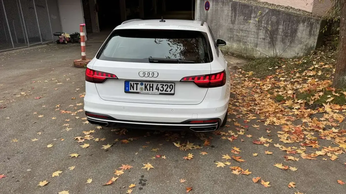 Gebraucht Audi A4 Advanced 163 PS (119 kW) 2021 Kombi