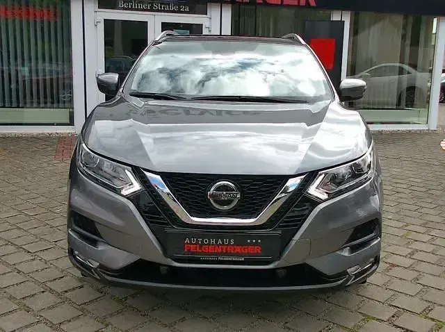 Gebraucht Nissan Qashqai N-Connecta 159 PS (116 kW) 2019 Grau SUV