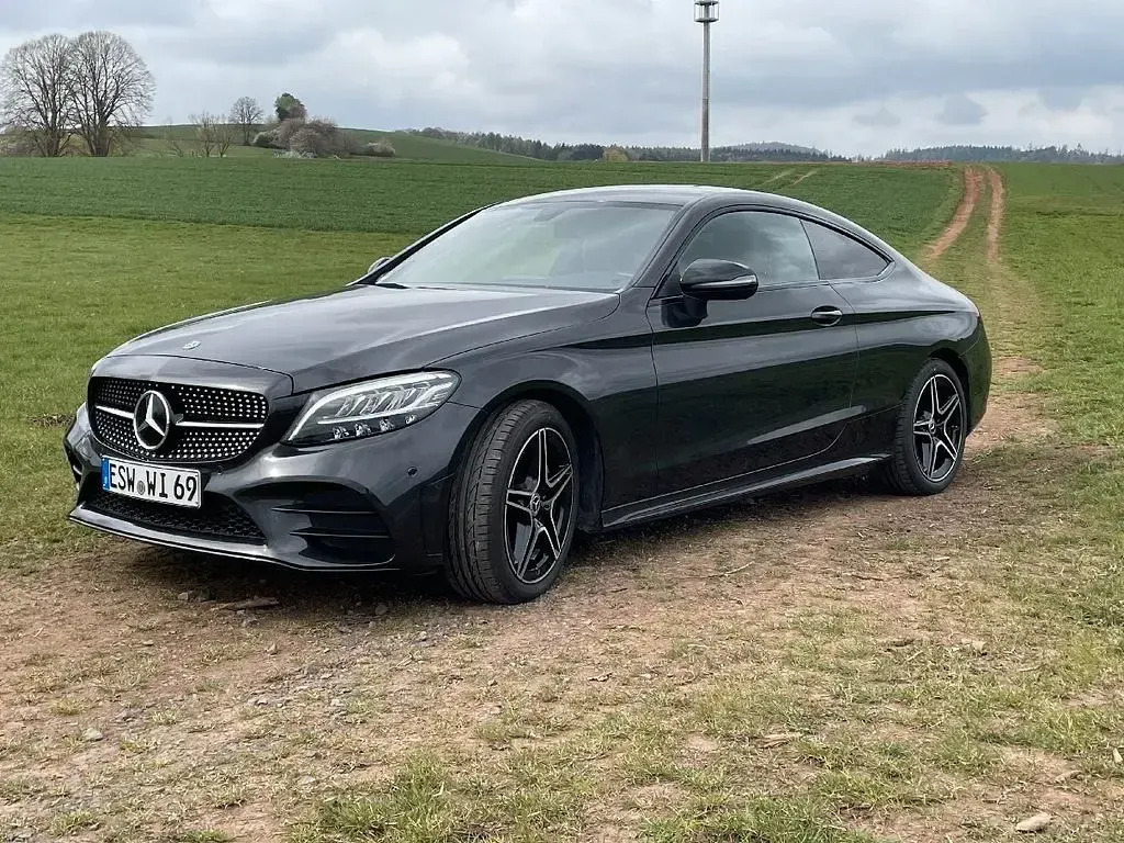 Gebraucht Mercedes C200 AMG line 184 PS (135 kW) 2019 Grau Coupé