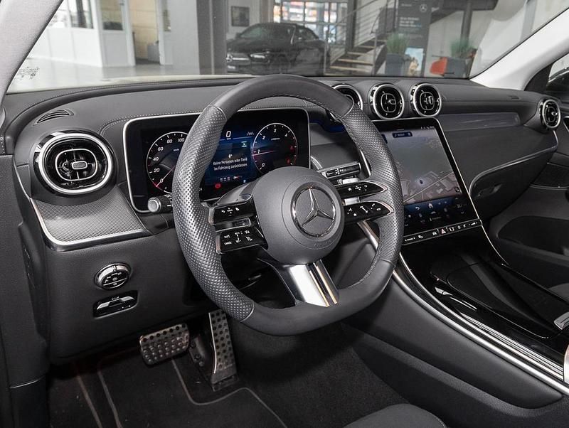 Gebraucht Mercedes GLC220 AMG 197 PS (144 kW) 2024 Lack graphitgrau SUV