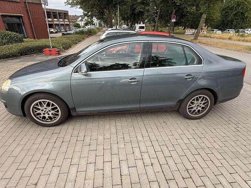 Gebraucht 2006 VW Jetta Comfortline Limousine | 3.000 € (Fairer Preis) - Bild 1/4