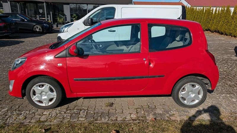 Gebraucht Renault Twingo 58 PS (42 kW) 2009 Rot Kleinwagen