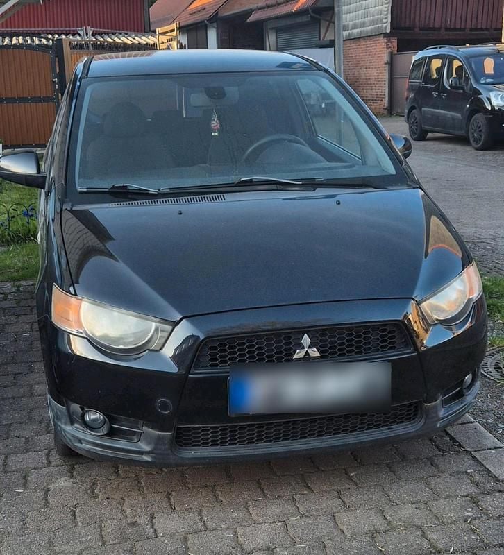 Gebraucht Mitsubishi Colt 70 PS (51 kW) 2010 Schwarz Kleinwagen