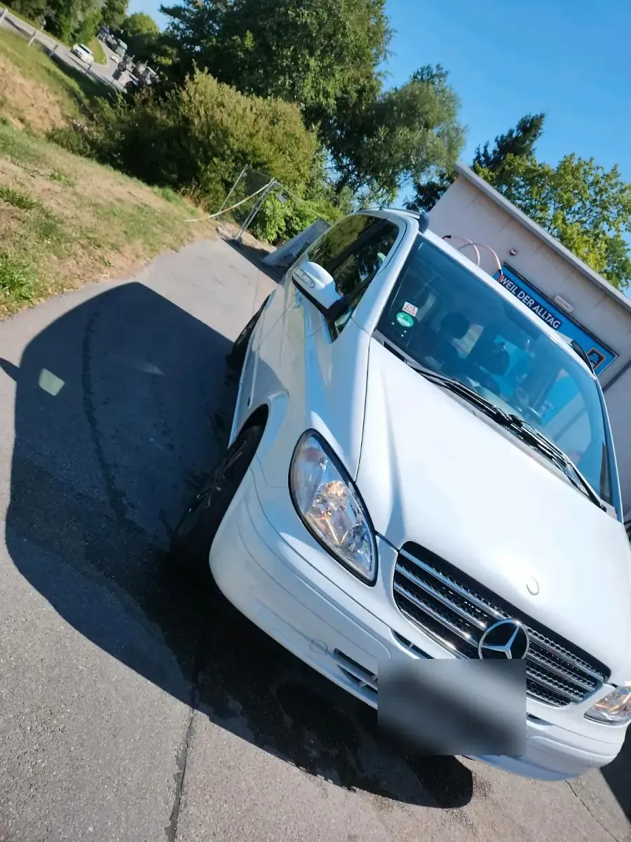Gebraucht Mercedes Viano 150 PS (110 kW) 2025 Weiß Van / Kleinbus