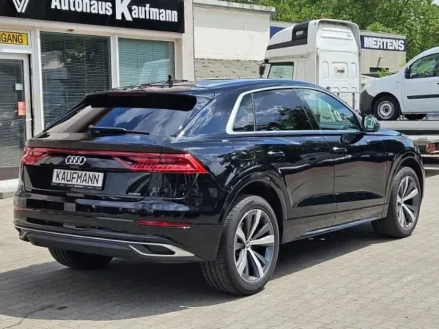 Gebraucht Audi Q8 231 PS (169 kW) 2020 Schwarz SUV