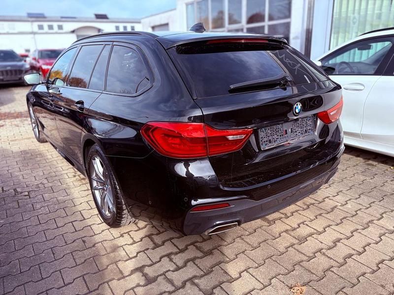 Gebraucht BMW 530 M Sport 252 PS (185 kW) 2019 Schwarz Kombi