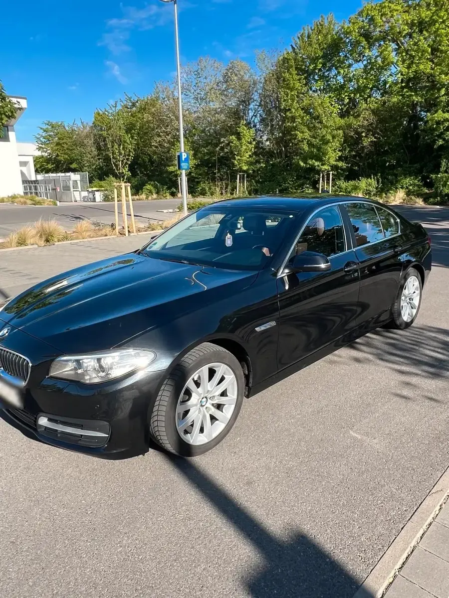 Second-hand BMW 520 190 CP (139 kW) 2015 Negru Berlinǎ