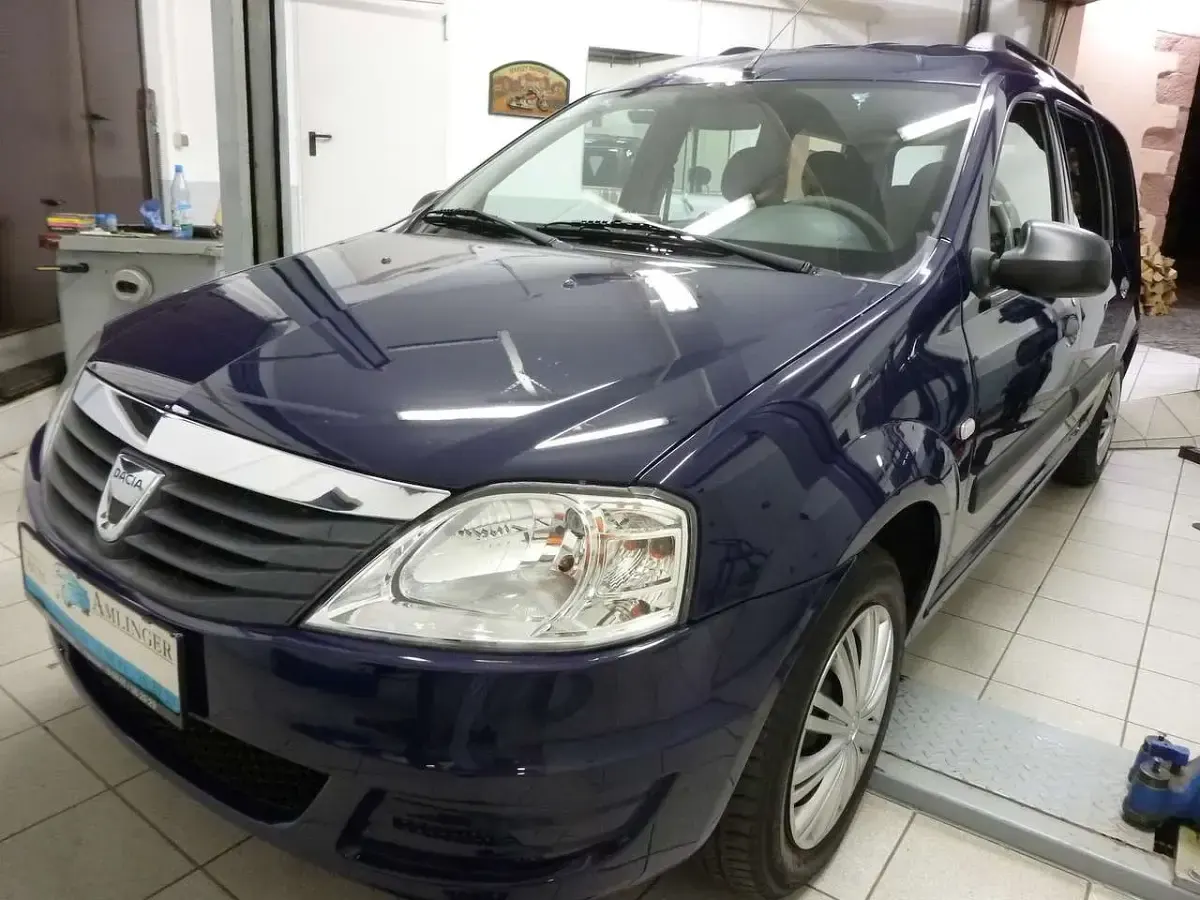 Używany Dacia Logan 84 KM (61 kW) 2012 Niebieski Kombi