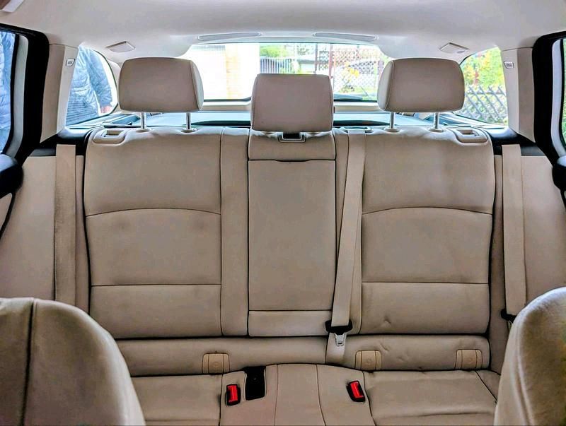 Second-hand BMW 520 184 CP (135 kW) 2012 Andere farben Break