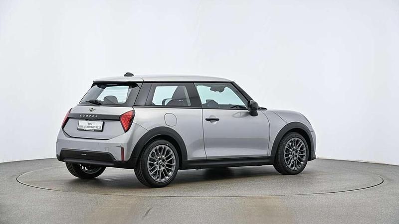 Gebraucht Mini Cooper Classic 156 PS (114 kW) 2024 Grau Kleinwagen
