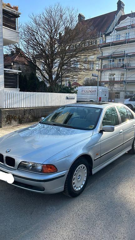 Gebraucht BMW 520 150 PS (110 kW) 1997 Silber Limousine