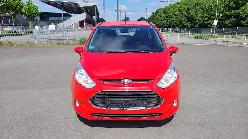 Używany Ford B-MAX SYNC Edition 101 KM (74 kW) 2015 Czerwony Minivan