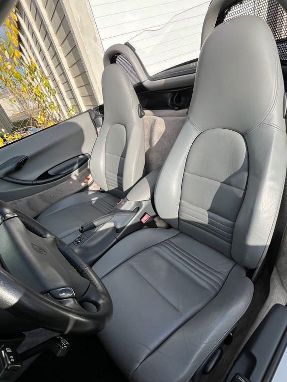 Gebraucht Porsche Boxster 204 PS (150 kW) 1997 Silber Cabrio