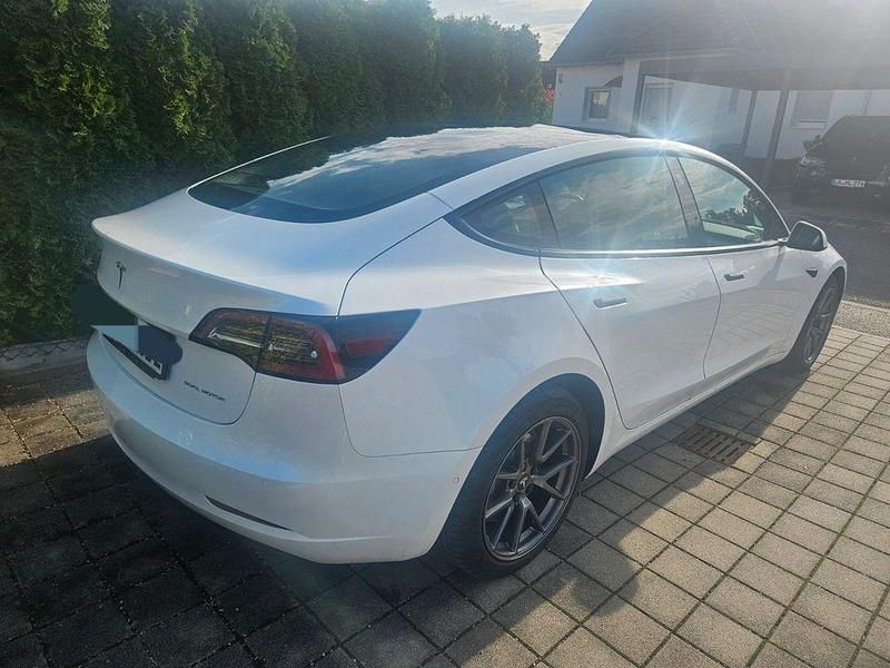 Gebraucht Tesla Model 3 366 kW (498 PS) 2022 Weiß Limousine