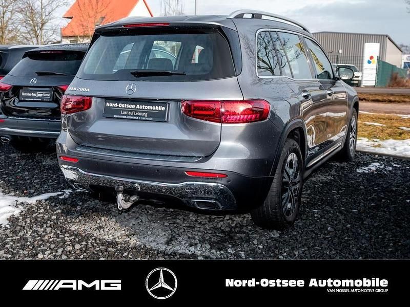 Gebraucht Mercedes GLB200 Progressive 150 PS (110 kW) 2025 Metalliclack mountaingrau SUV