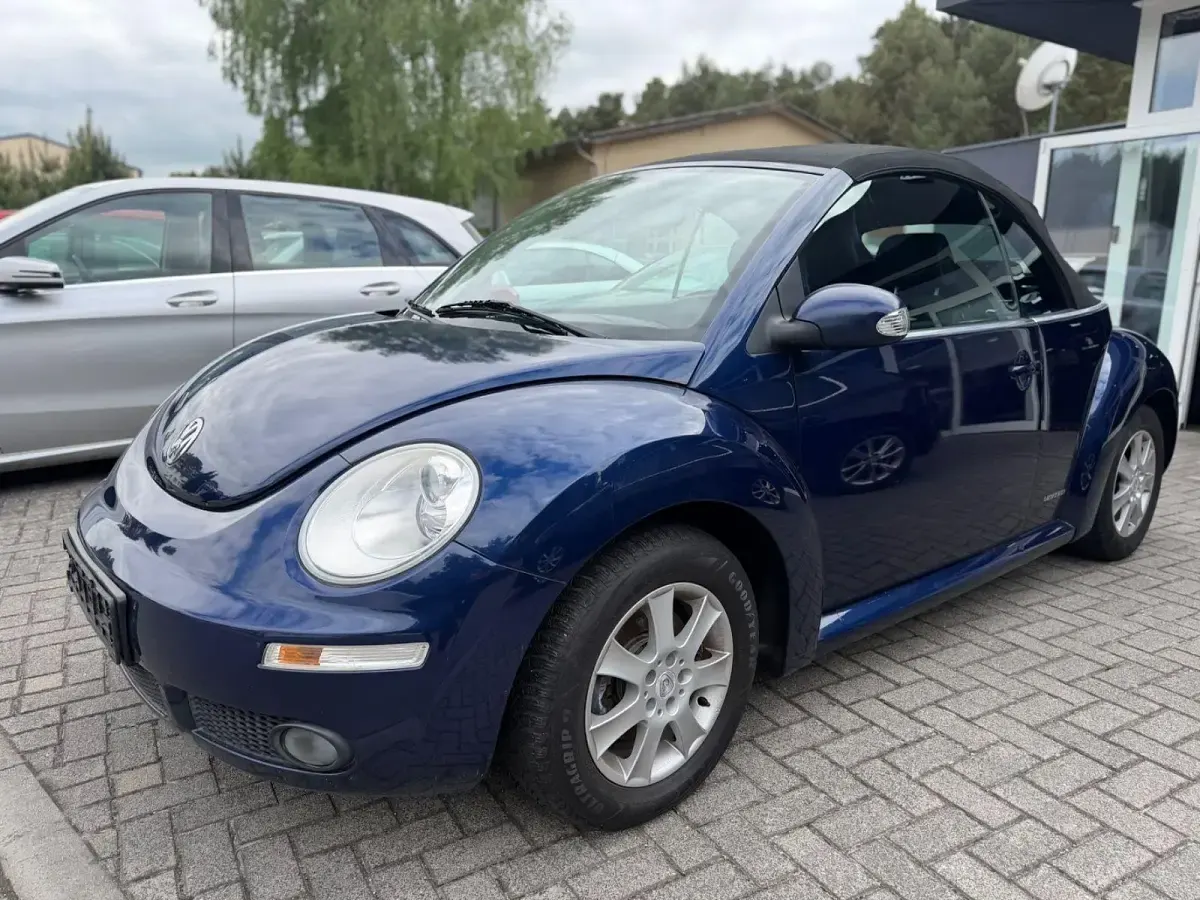 Gebraucht VW New Beetle Cabriolet United 75 PS (55 kW) 2008 Blau Cabrio