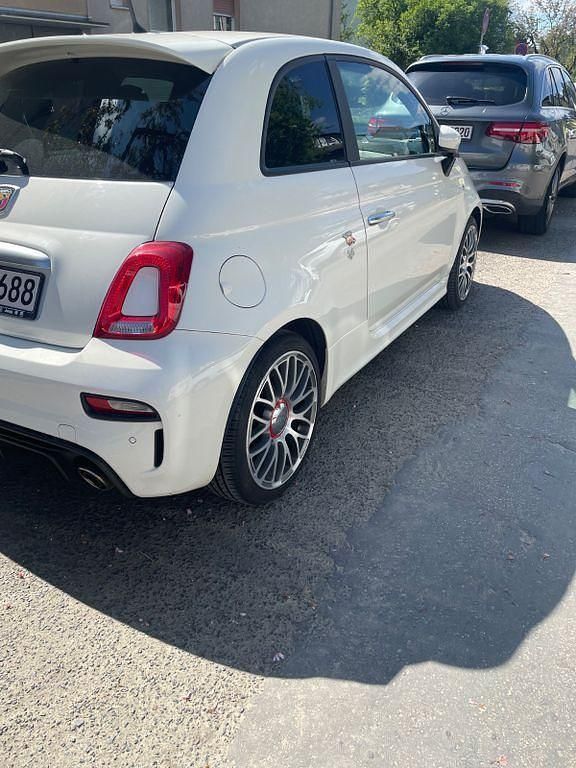 Gebraucht Abarth 595 145 PS (106 kW) 2017 Weiß Kleinwagen