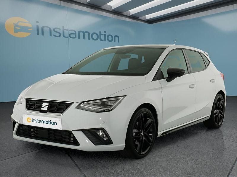 Weiß Gebraucht 2023 Seat Ibiza FR Kleinwagen | 24.599 € (Etwas zu teuer) - Bild 1/4