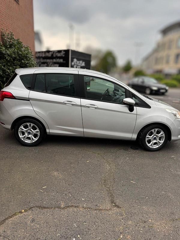 Second-hand Ford B-MAX 101 CP (74 kW) 2015 Gri Monovolum