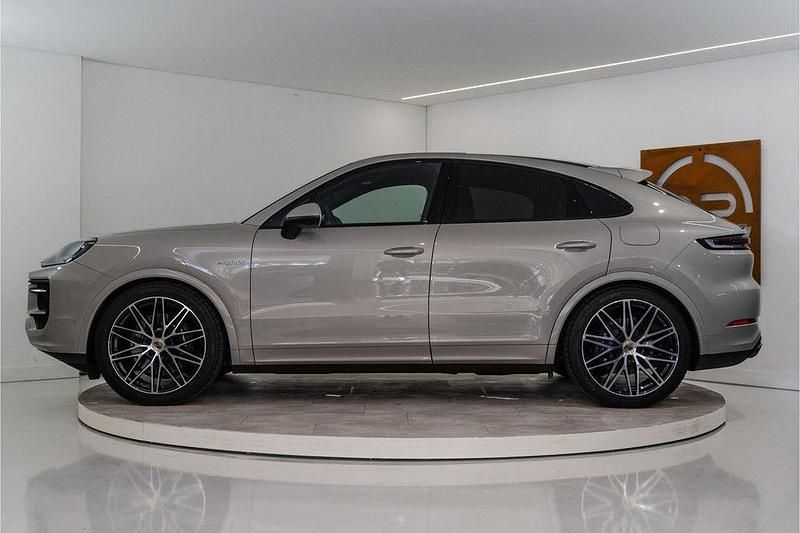 Gebraucht Porsche Cayenne 462 PS (339 kW) 2025 Grau SUV