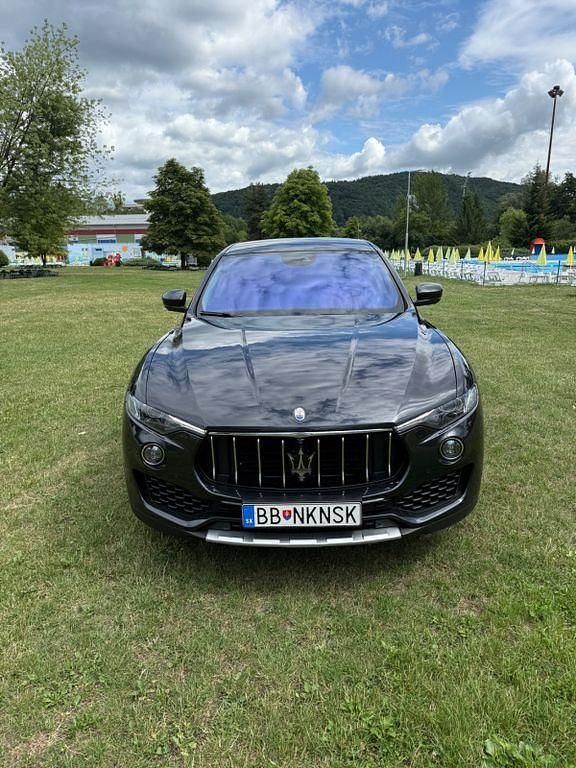 Gebraucht Maserati Levante 430 PS (316 kW) 2019 Schwarz SUV